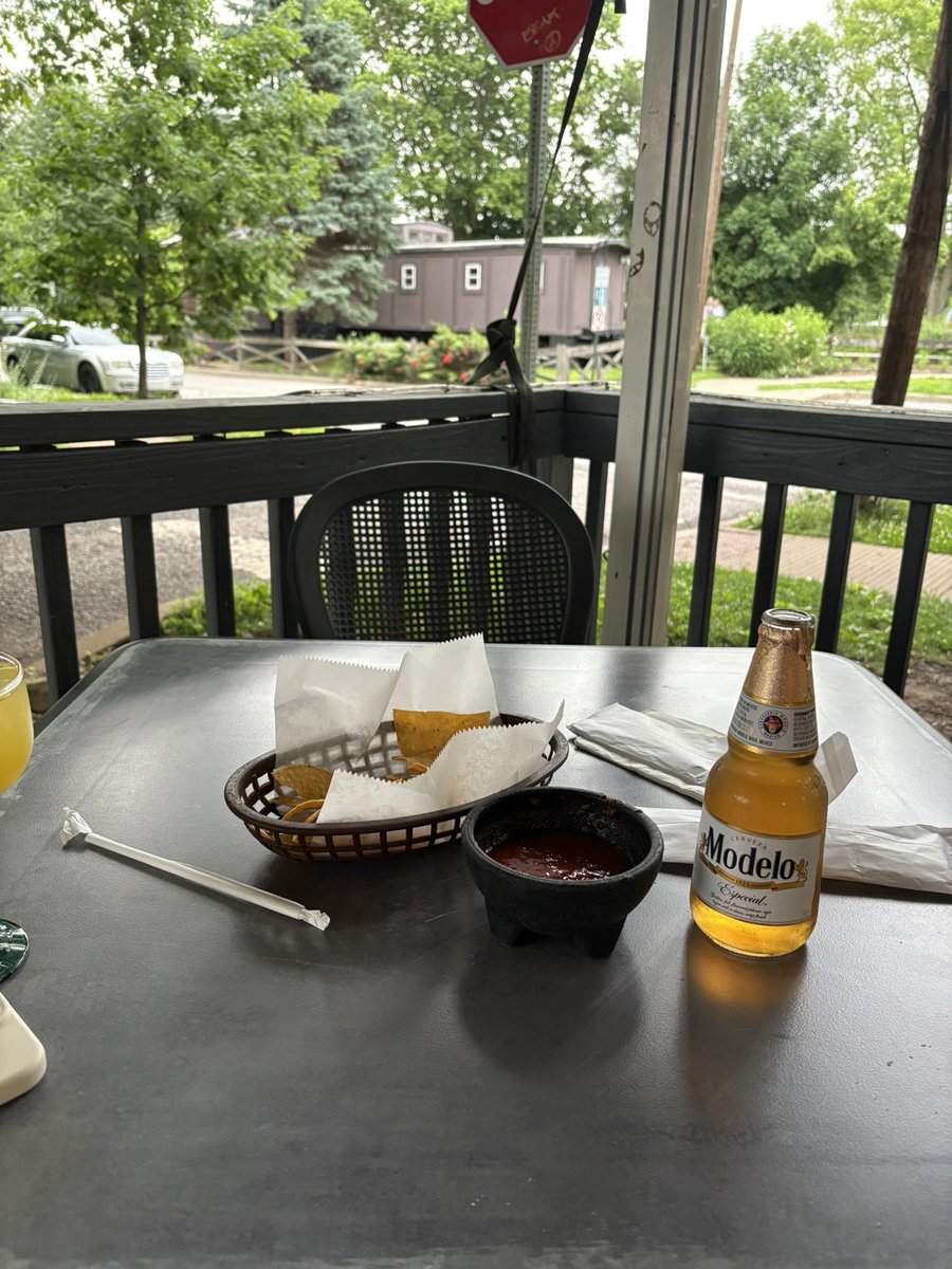 Rabinowitz2634's tweet photo. Come and get me ICE #mexicanos https://t.co/vT9cYpOP8U