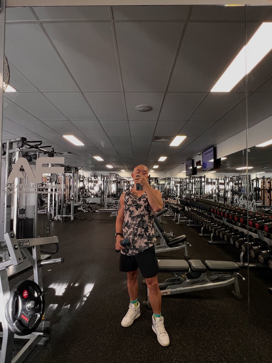 Koala123520's tweet photo. 那个陪自己走到最后的人只有自己·
照顾好自己的情绪和身体健康·🏋️‍♀️ https://t.co/ORyxGNXTPh