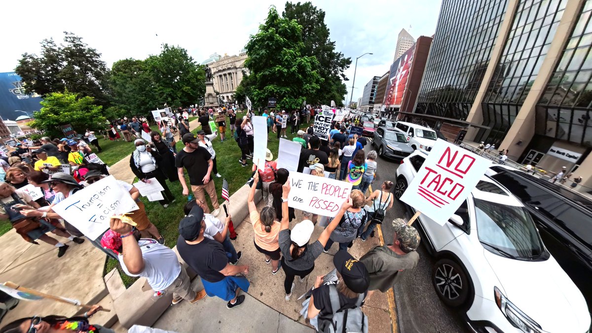 jwarvely's tweet photo. Indianapolis today.  Huge crowd that stuck around even when the heavy rain hit.  #nokings #indianapolis #indy #proudofmycity https://t.co/dxUHnveZVC