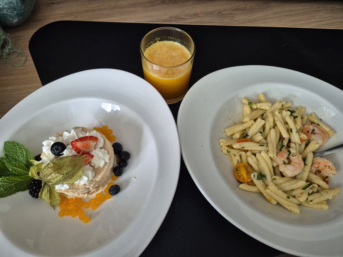 Thank you, Poland, Poznań🇵🇱💛
2025. 06. 13~14
Pyrkon 2025

#롤링쿼츠 #rollingquartz #다이아뎀 #diadem #유럽 #europe #폴란드 #poland #포즈난 #Poznań #Pyrkon #최현정 #choihyunjung