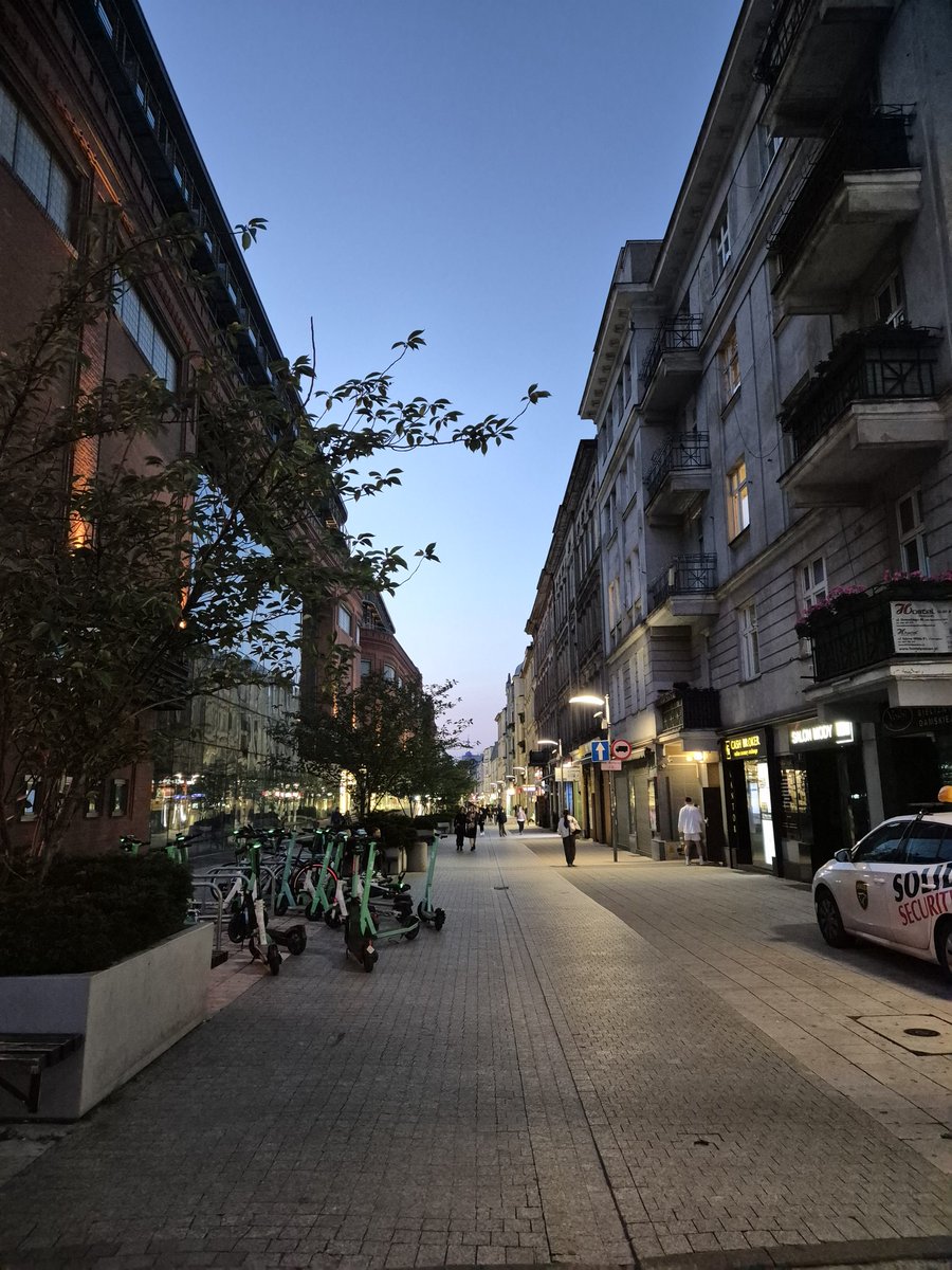 Thank you, Poland, Poznań🇵🇱💛
2025. 06. 13~14
Pyrkon 2025

#롤링쿼츠 #rollingquartz #다이아뎀 #diadem #유럽 #europe #폴란드 #poland #포즈난 #Poznań #Pyrkon #최현정 #choihyunjung