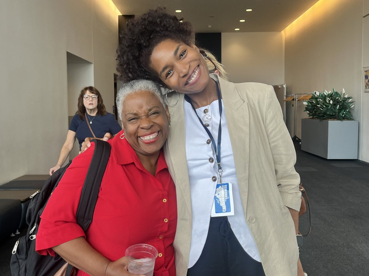 ColPamStevenson's tweet image. I was honored to speak to the delegates at the Kentucky Democratic Party State Convention today in Owensboro. Thanks, @kydems, what a great way to spend a Saturday! #stevensonforsenate