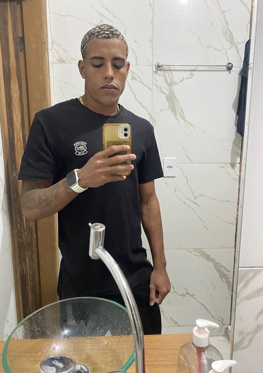 elxleo7's tweet image. 