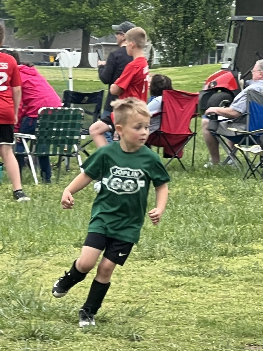 GarrettZoucha's tweet image. FIFA 25 for $13 has indirectly led to Blaze yelling at the ref for “sir”
I now apologize for the rec 6 year old league. 

We know what’s clean? Why ain’t he calling that Dad ?

Sir !