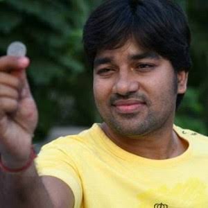 udaya_mc's tweet photo. "18 வருசத்துக்கு அப்புறம் RCBயும், 27 வருசத்துக்கு அப்புறம் South Africaவும் comeback கொடுக்குது, உன்னால முடியாதா?  
It's your time ✌🏻 https://t.co/appe4NJcKB