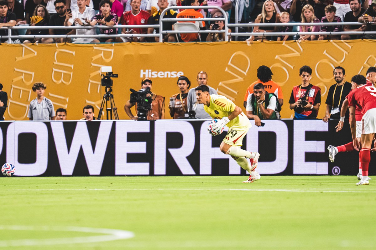 InterMiamiCF's tweet image. DON OSCAR USTARI 🧤💥