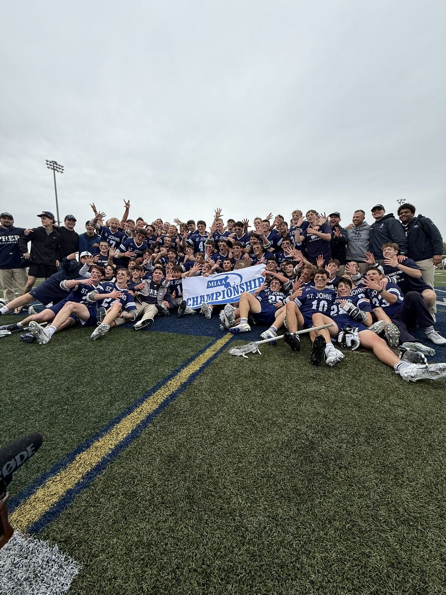 2025 D1 State Champs 🥍
Thank you seniors 💙
Thank you Athletic Staff 💪🏻 
Thank you Faculty 📚 
Thank you Family &amp; Friends 🏠 
Thank you Media 📝 🎥 
6️⃣4️⃣ STRONG 
2026 starts now!
#TEAMfirst #EAAT #5for5 
#actanonverba 
#wegotourbikeback 🚲 
#HappyFathersDay
