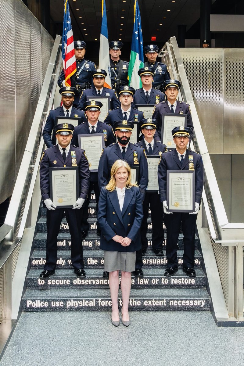 Big accomplishment for the 75 Precinct!🏅
We were awarded the Departmental Unit Citation for our hard work—Slashing homicides by over 50%, overall seven major crime down from 2023 and leading the city in taking guns off the street. Proud of the dedication from the entire 75 team!