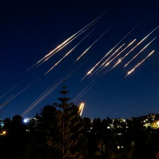 CosmoSah's tweet image. Bizi bu geceye şahit eyleyen Rabbime şükürler olsun.
 #TelAviv