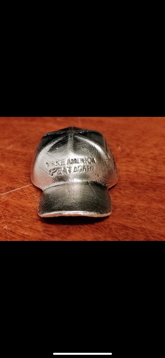 BugOutBullion's tweet photo. This one was a challenge, but I’ll redo it and make it Great Again!!
#silver #silversqueeze #handpours #PreciousMetals https://t.co/ExApzx2HlU