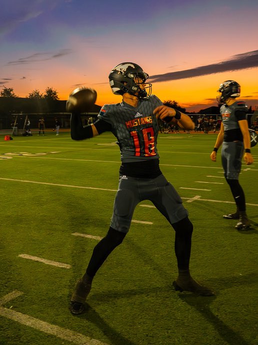 Less than 12 hours!! 2 Years of Varsity film under my belt. My personal number is 562-896-1676. Coaches let’s get in contact! 
<a href="/aaroncrone11/">Aaron Crone</a> <a href="/RooseyFB/">Eastvale Roosevelt Football</a> <a href="/CoachReyes_/">Johnathan Reyes</a> 
Sophomore Film: youtu.be/nQqqJEOSmZQ
Freshman Film : hudl.com/v/2Maq3K