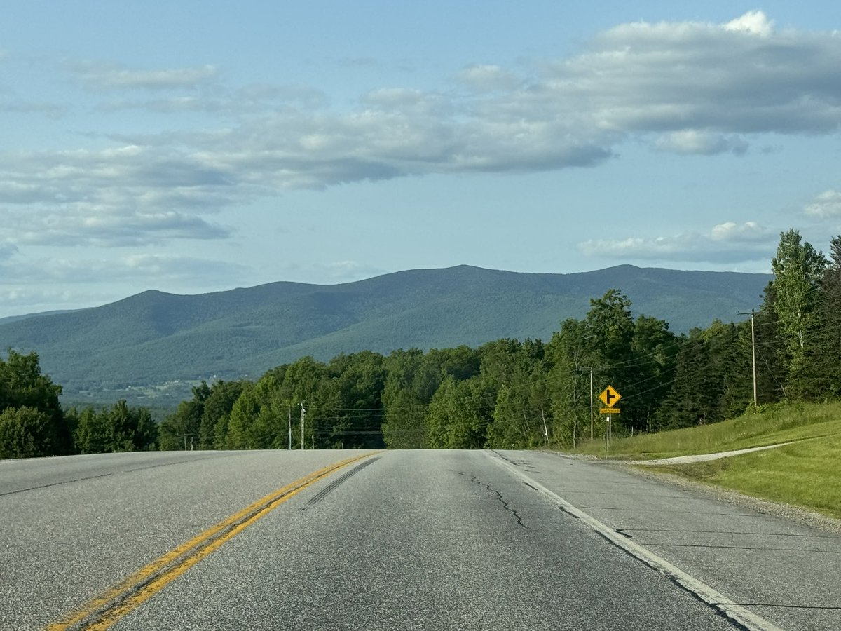 The view on the way to #PorcFest!  🤩🦔