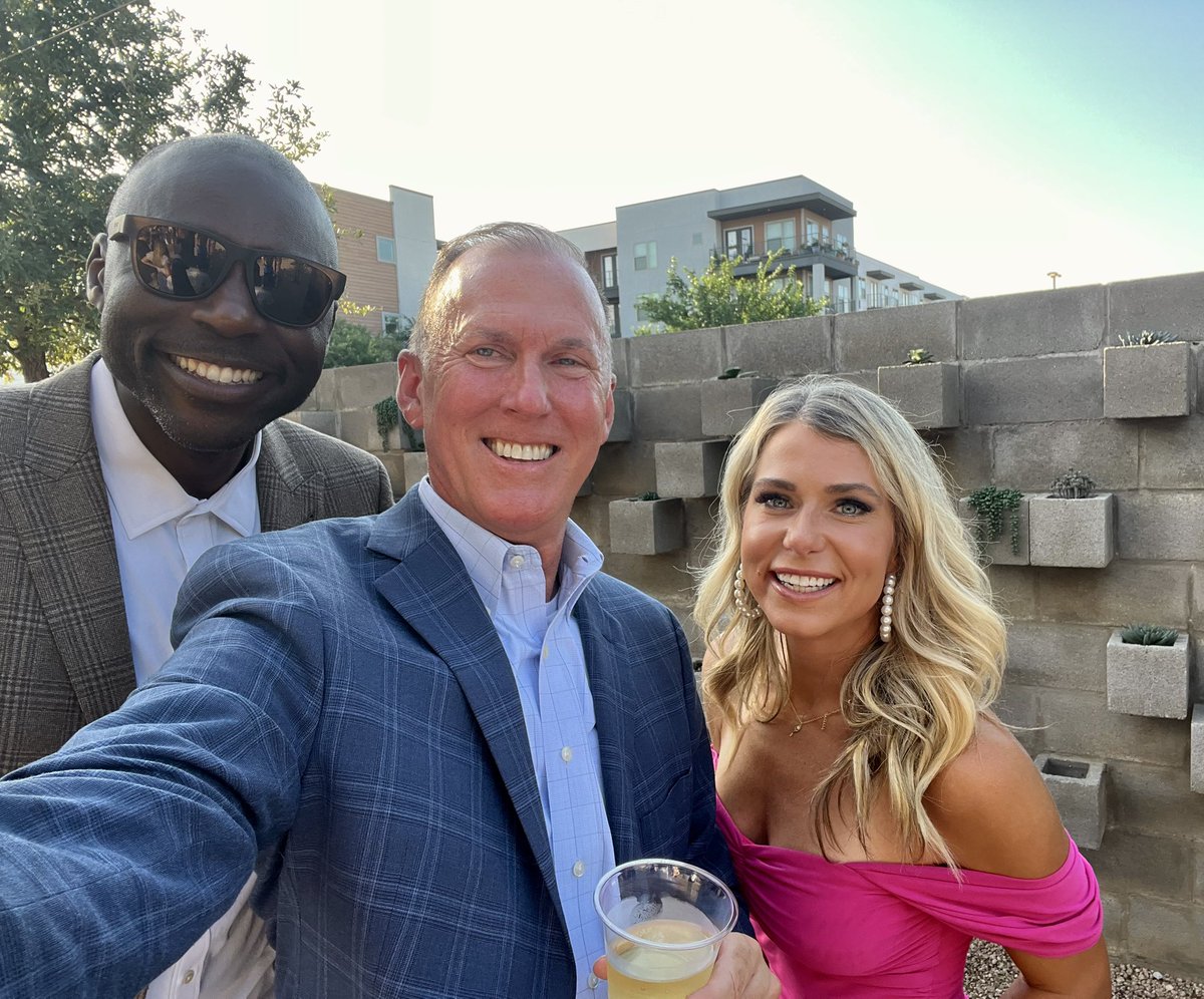 Russell J. Warren tweet media