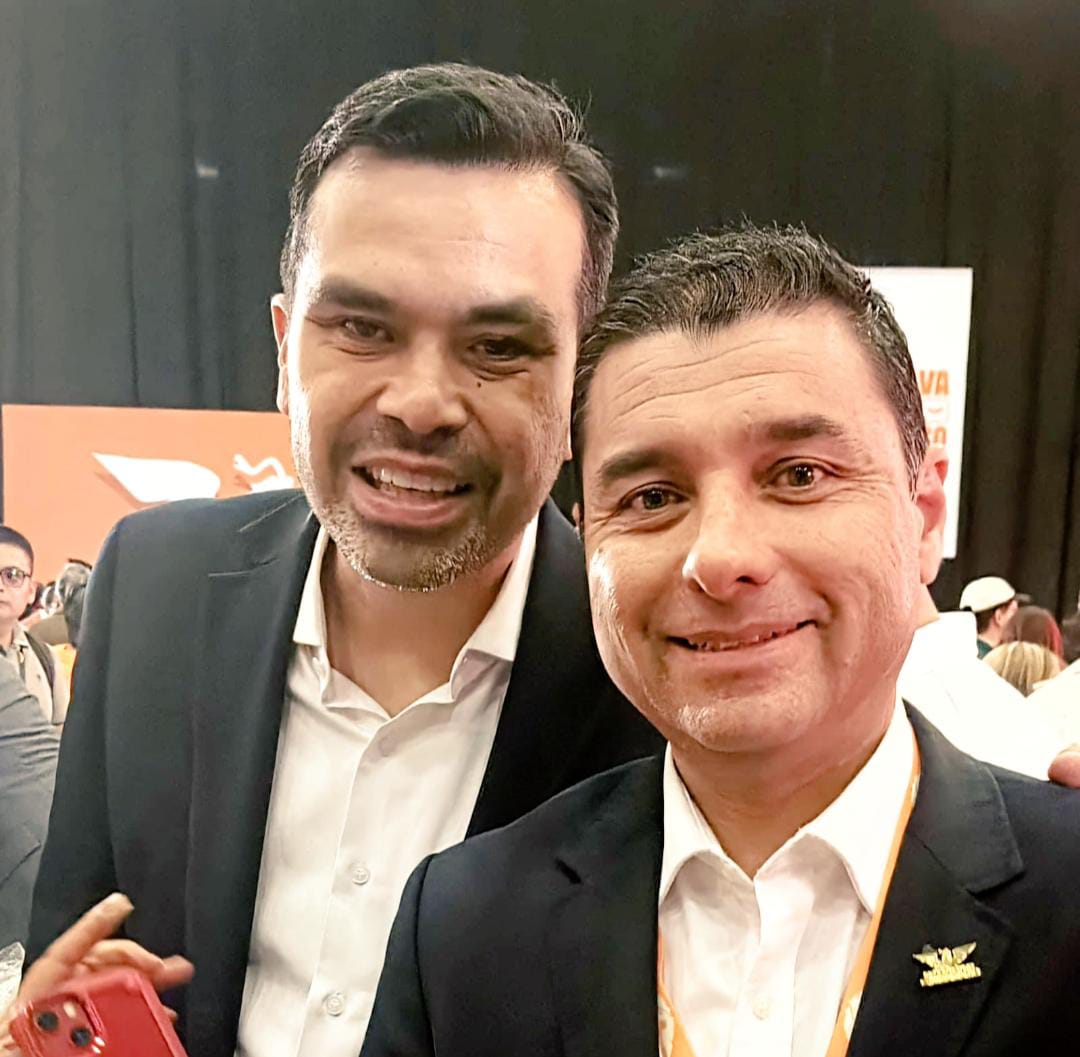 Memo Peredo (@guilloperedo) on Twitter photo 🧡 ¡Movimiento Ciudadano, crece fuerte en México y crecerá en Hidalgo!
🗳️ ¡Hoy desde la 93ª Coordinadora Ciudadana, se confirma que somos la 2da fuerza de México.
🤝 ¡Gracias, Coordinador, <a href="/AlvarezMaynez/">Jorge Álvarez Máynez</a> por tu apoyo y palabras!
🍊 #LaFuerzaNaranja 🧡 ¡Movimiento Ciudadano, crece fuerte en México y crecerá en Hidalgo!
🗳️ ¡Hoy desde la 93ª Coordinadora Ciudadana, se confirma que somos la 2da fuerza de México.
🤝 ¡Gracias, Coordinador, <a href="/AlvarezMaynez/">Jorge Álvarez Máynez</a> por tu apoyo y palabras!
🍊 #LaFuerzaNaranja