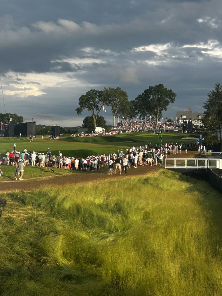 Fun stroll around Oakmont today despite the conditions. Looking forward to what’s yet to come…