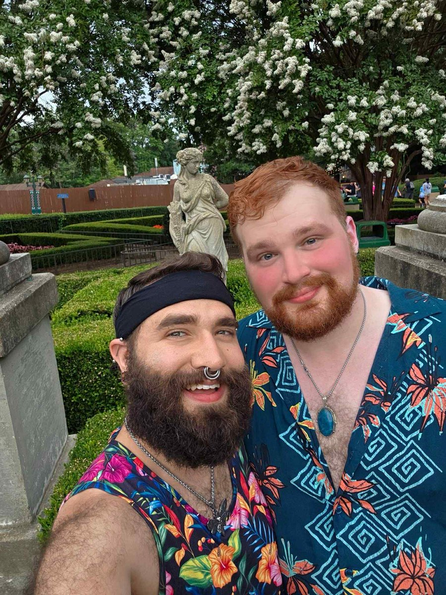 Five years with this man!
I'm so blessed to have you in my life, <a href="/cameronsagiant/">Cameronsagiant</a>
Thank you for putting up with my ADHD ass, bb
💚💙