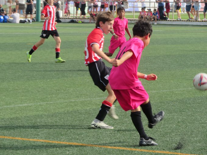 WakatakeGroupJP's tweet photo. グループステージ @micfootball7 kicks off🚀⚽️

👉 @AthleticClub 🆚 WAKATAKE U11 https://t.co/fBD4wPANHh