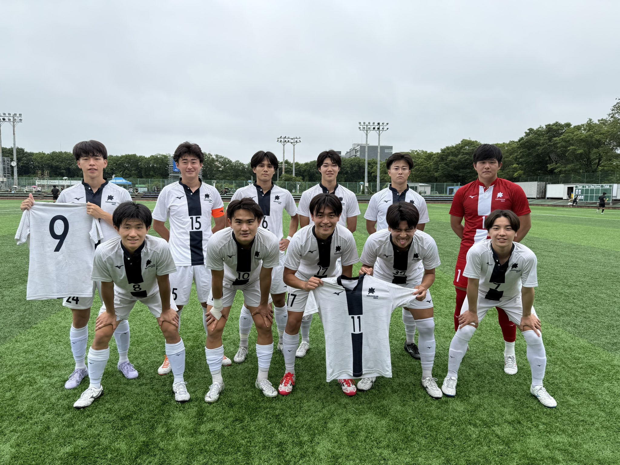 NIKE - 国士舘大学　サッカー部　ピステ GPmBPRdb0AAdIoO.jpg