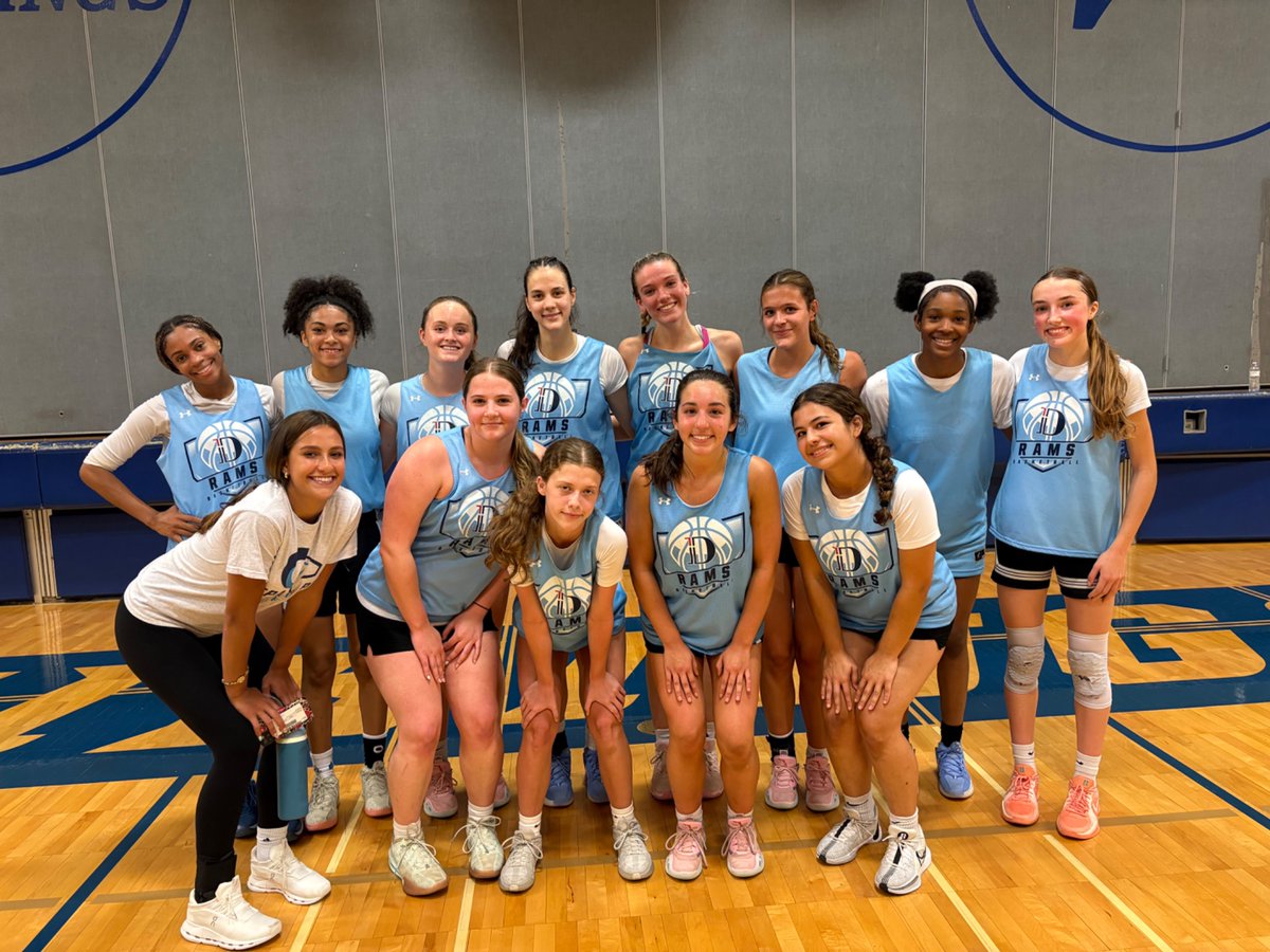 DePaulPrepWBB's tweet image. Finished 3-1 @WCW_NCAA_Live
Had a good weekend at a great event! #Rams 💙💙