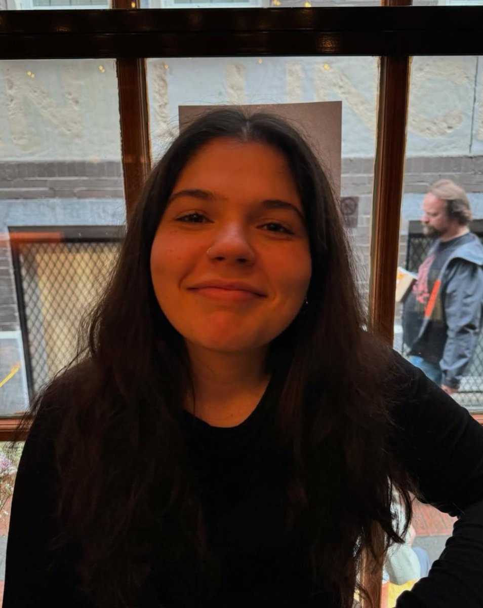 supernafila's tweet photo. Qgio! Feliz aniversário! Que o seu novo ciclo seja repleto de realizações, felicidades, conquistas e muitos momentos bons 🤍✨ Você merece tudo de mais bonito! https://t.co/DvM566ib8c
