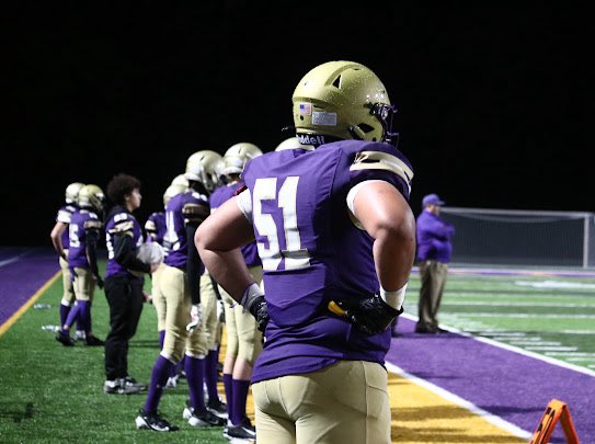 MacAndrews3440's tweet image. 🔹Name: Mac Andrews
🔷 Position: DT
🔷Year:2027
🔷Height/Weight: 6’1/255
🔷NYS Class AA State Champion
🔷X Handle: @MacAndrews3440
🔷Highlights: youtu.be/rhHWf-hbx1s?si…
@brucewill15 @RealCoachBruno1 @CBASyrFootball @DL_theHUNT @coach_jayran
