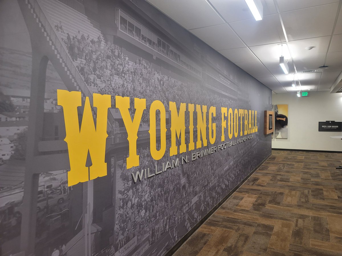 AMBeebe_1's tweet image. Beyond blessed for the to visit @wyo_football. Special thank you to @JamoBrown_. @JPetrino and @JaySawvel excited for our next conversation.
@keiththompson21 @TreWebb_ @NBAxCC @JacksonMoore247 @GregBiggins @BrandonHuffman @PGregorian @GEMCLASS_