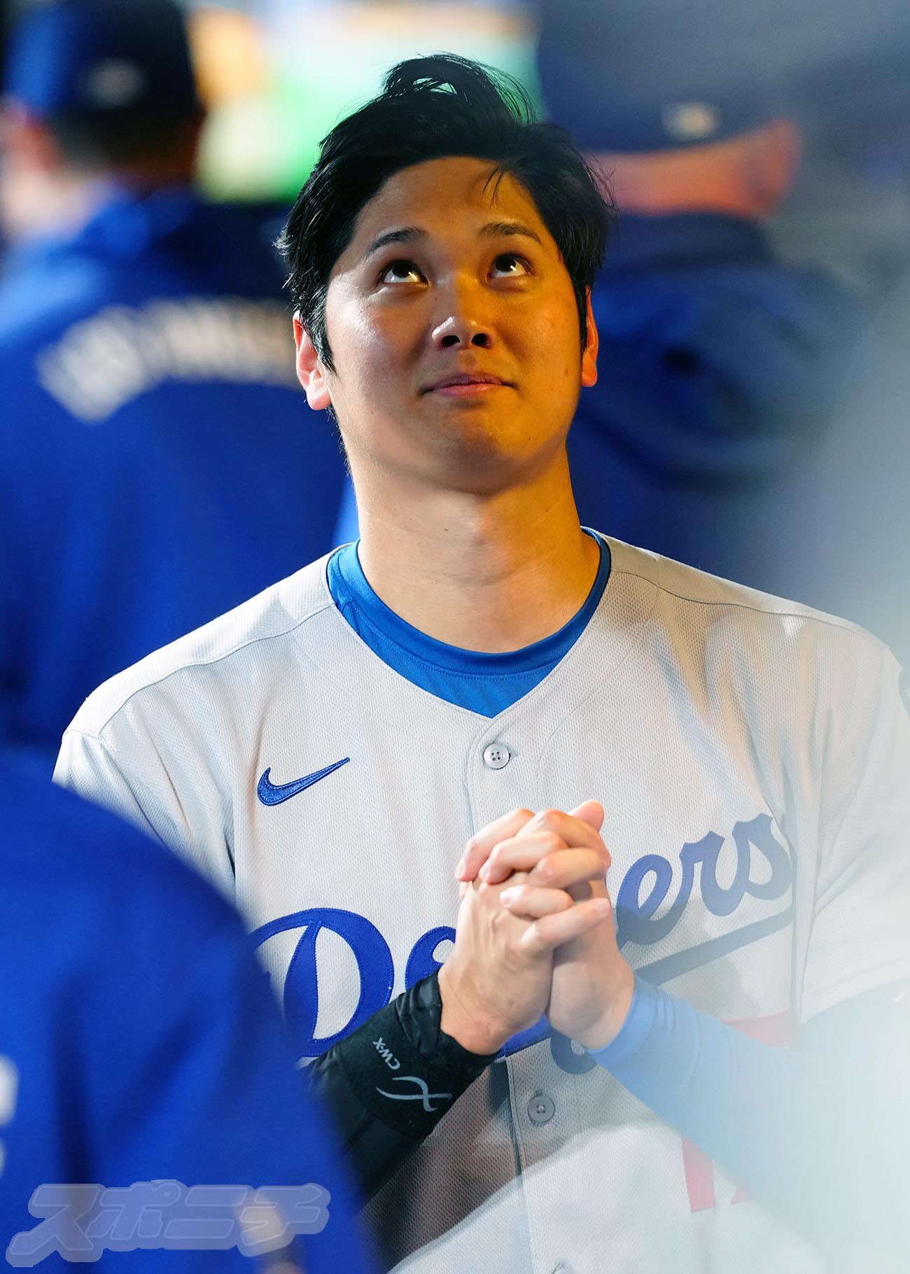 は on X: 