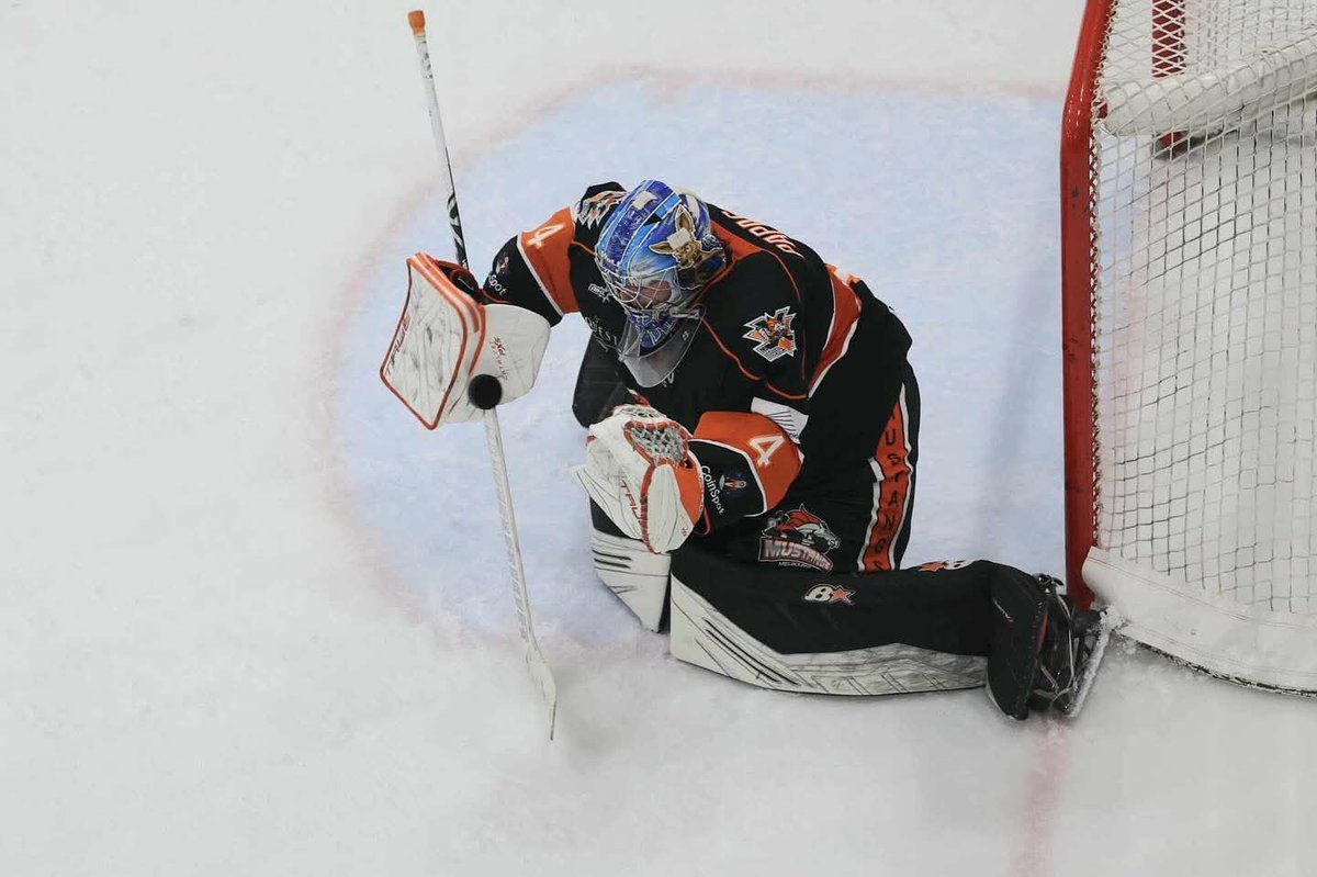 👑BIG DAY FOR PAPAS 👑

Tom Papas is tied with our very own Fraser Carson as the YOUNGEST goalie to play in the AIHL but takes the record as the YOUNGEST goalie to WIN a game on debut in the AIHL!
Tom you played your heart out today, you should be so proud!

📷 @phil_taylor_photo