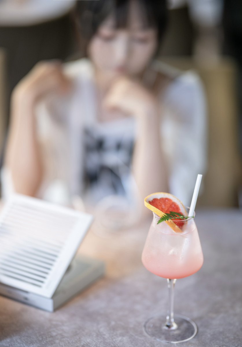 ૮₍ ˃̵ᴗ˂̵₎ა  日曜日のひんやりひととき

お気に入りの歌とキンキンに冷えたドリンク…最高の幸せがここにあるんだ♡  ✨🍯
#moondrop #水月雨 #kadenz #discdream2ultra