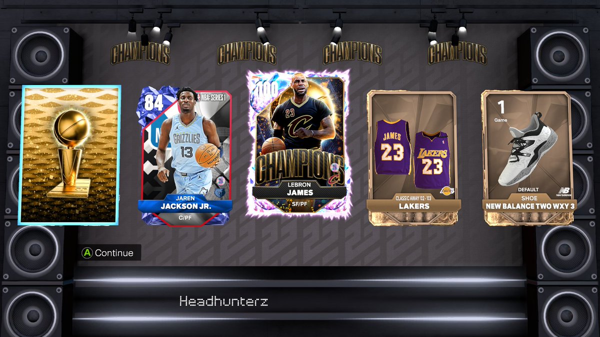 SLukosevicius's tweet photo. @HenryTheBlasian I pulled sellable lebron from 18k pack https://t.co/pFyVudZgml