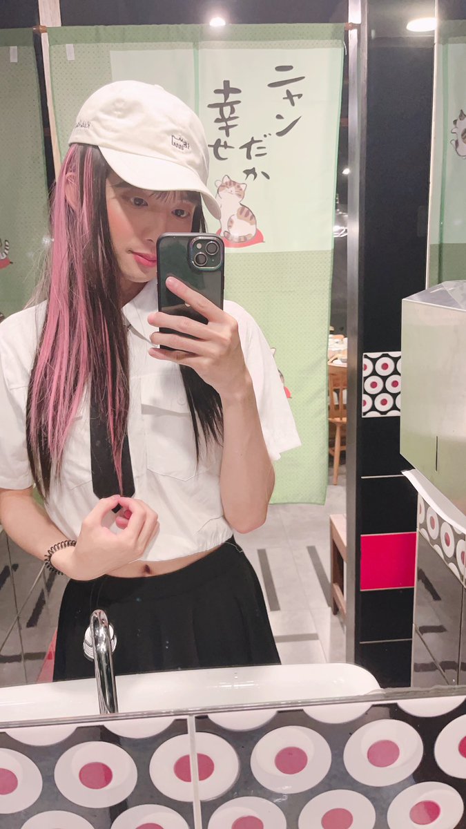 這個鏡子也太好拍了吧

好香好香😳😳