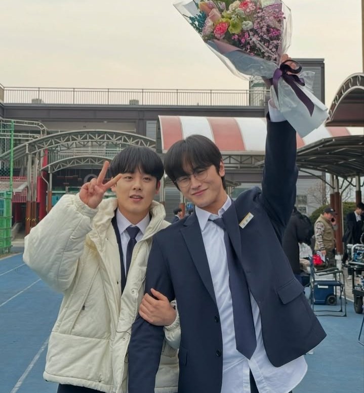 Jungha tweet media