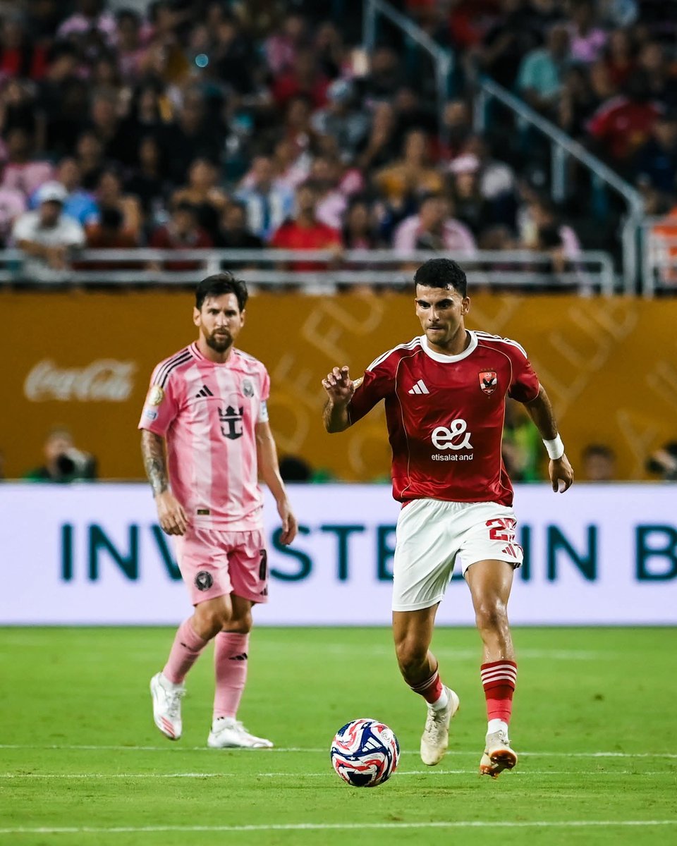 ميسي يكتفي بالمشاهدة 🔥 
#الاهلي_إنترميامي #الأهلي_ميامي