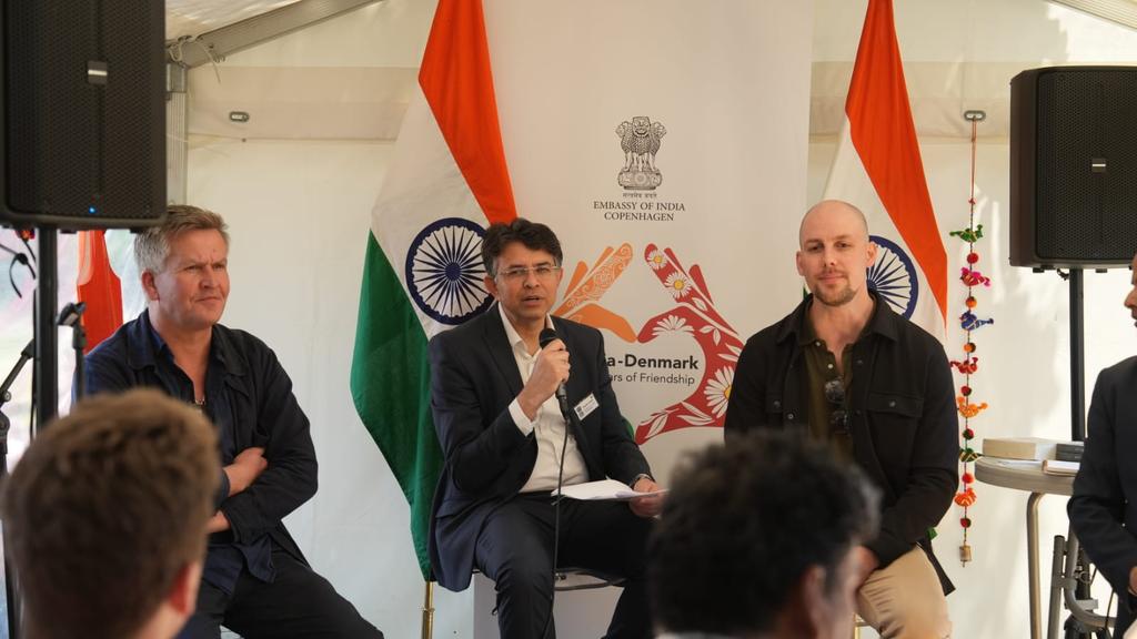 IndiainDenmark's tweet image. A panel discussion on India &amp;amp; Nordic growing business ties in an uncertain economic landscape was organized in the Embassy tent at #Folkemodet with the panelists Amb @ManishPrabhat06, Thomas Sehested, Next Step India #NSI and Mads Schlosser, Director #IDCC and Counsellor