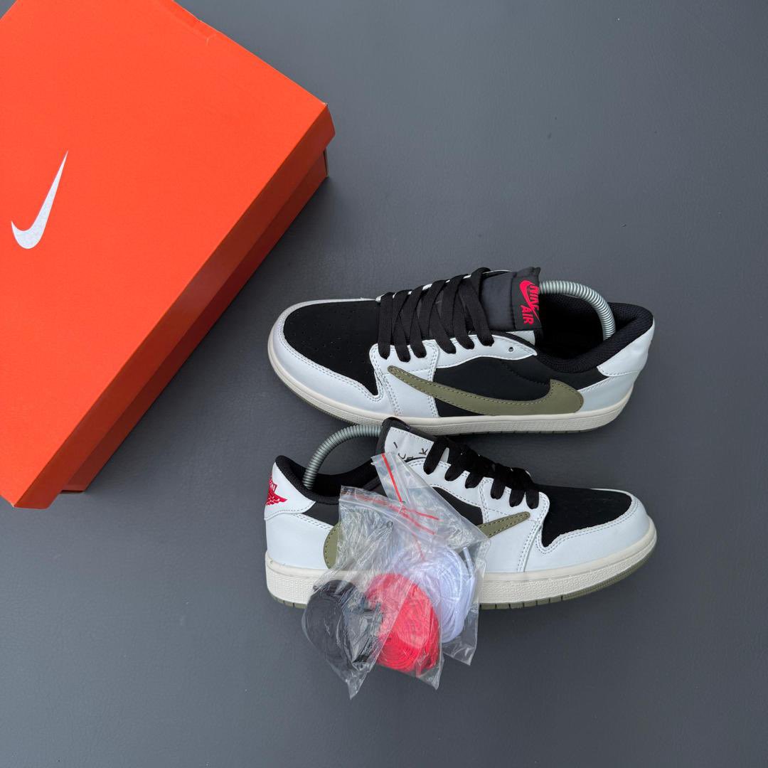 CACKTUS JACK

SIZE 36,37,38,39,40,41,42,43,44,45

PRICE 75,000

KARIBUNI