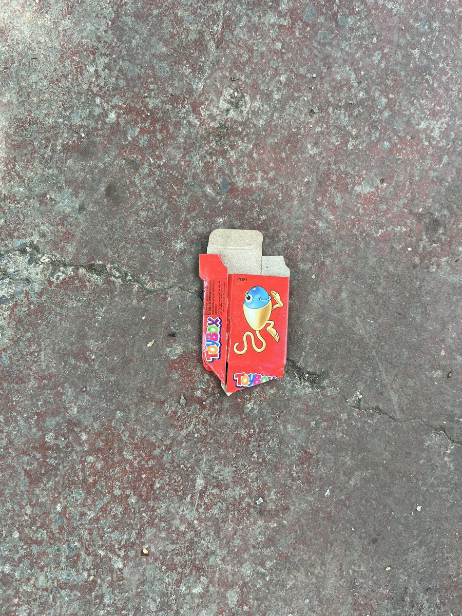 Toybox’tan ne zamandan beri sperm çıkıyor? 
Ama güzel taktir ettim erken yaşta cinsel eğitim şart tabi