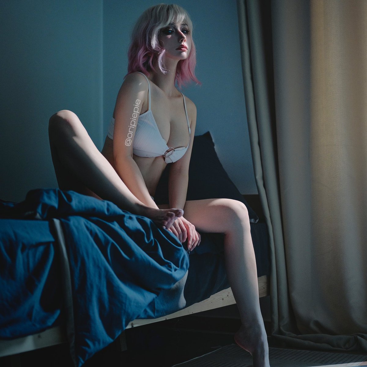 ᅠᅠ

ㅤ         ㅤ       ،، 𝖘𝐞𝐝𝐮𝐜𝐭𝐢𝐯𝐞𝐬𝐮𝐧𝐝𝐚𝐲

ᅠᅠ