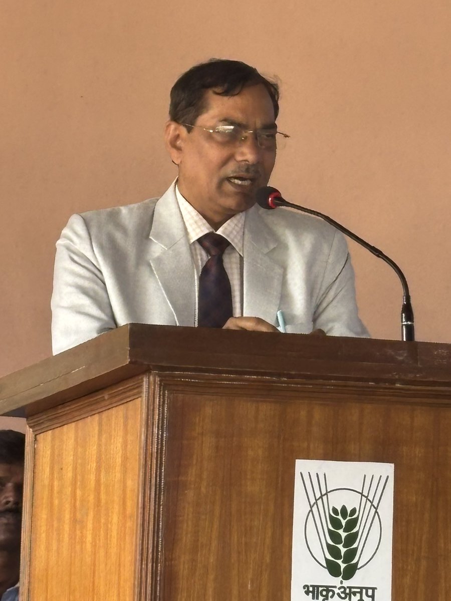 ICAR_IIHR's tweet photo. Dr T Mohapatra speaking at Workshop on Linking Biodiversity for Livelihood Security through Protection of Farmers Varieties in Fruit Crops organised by CHES Hirehalli under @ICAR_IIHR sponsored supported by #PVPFRA #KSDA #KEFA https://t.co/fEGQXBJgOr