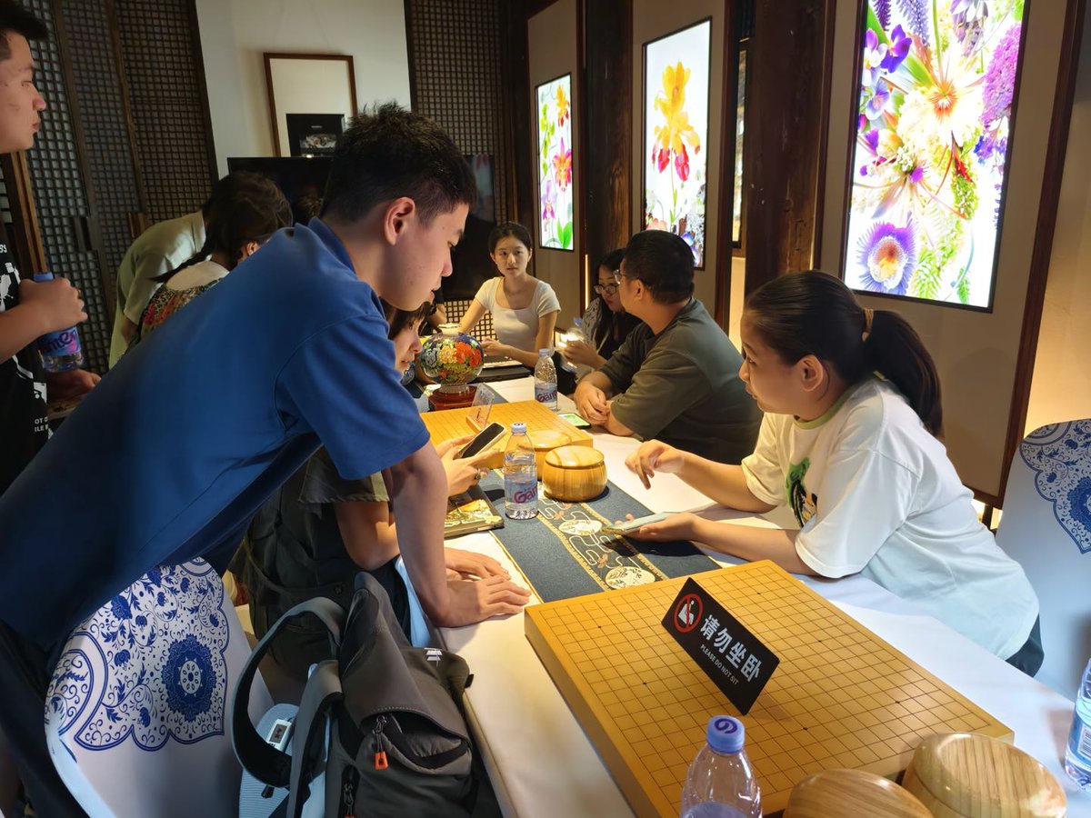 adventurex_plan's tweet image. 🚀 Just wrapped up the second BuilderUp event in Shenzhen! Creators united to spark ideas. Next up: Shanghai! Don’t miss out on shaping the AI future!
Sign up at: i.advx.cc/s/diis-sh