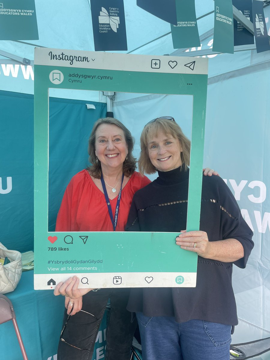 hayes_haf's tweet image. Hyrwyddo’r cyrsiau addysg gyda @AddysguCymru yn Tafwyl