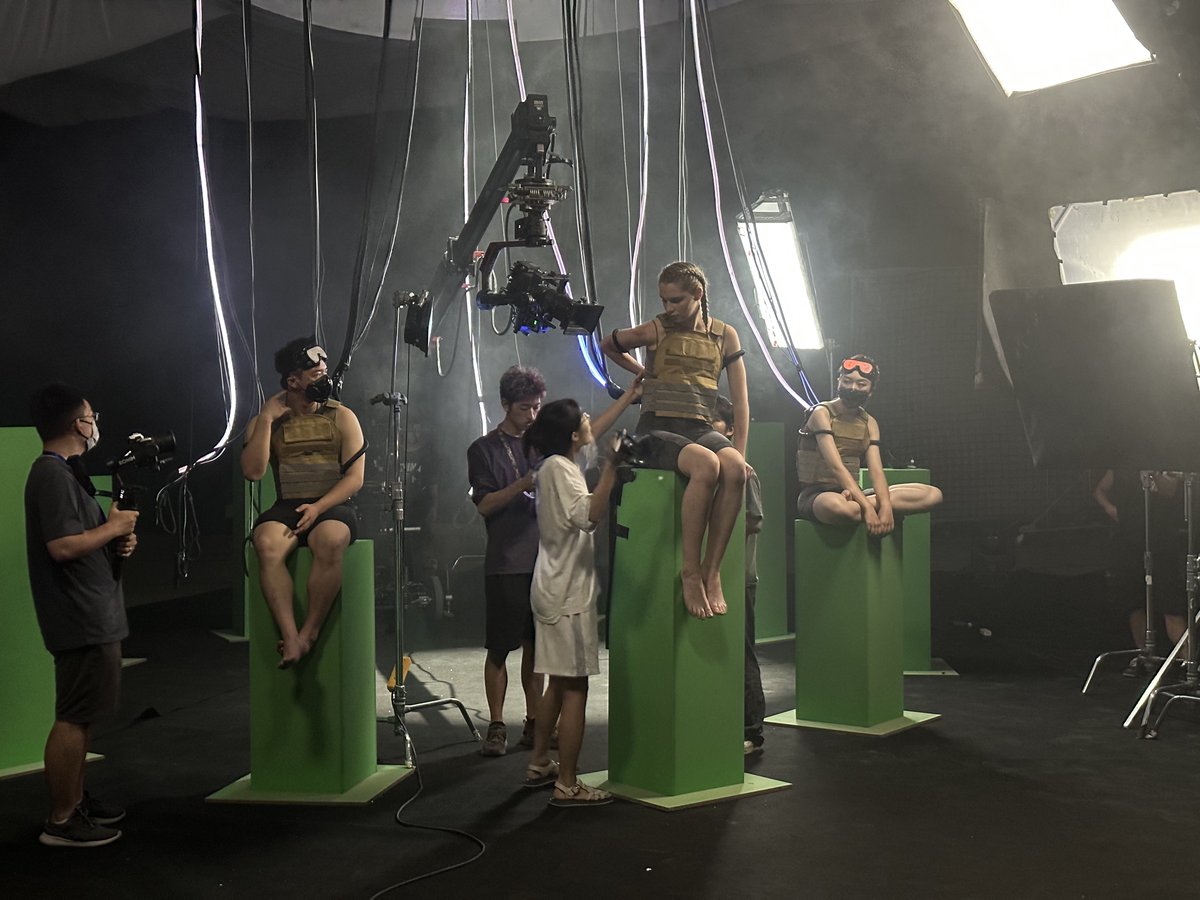 BigdoorAdv's tweet photo. The set of a commercial for the Exchange https://t.co/9qtQtrJSE2