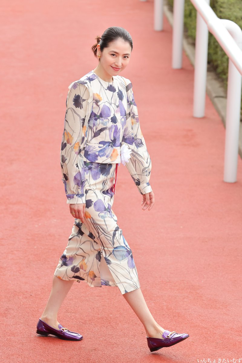 20250615  阪神競馬場
宝塚記念、プレゼンターの長澤まさみ様美しすぎた！
#宝塚記念　#長澤まさみ