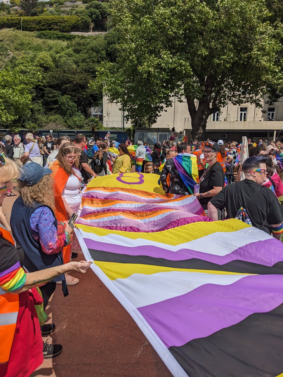 russlus's tweet photo. Loved taking part in #TorbayPride for first time with @DevonWildlife friends https://t.co/lpExhgvjbS