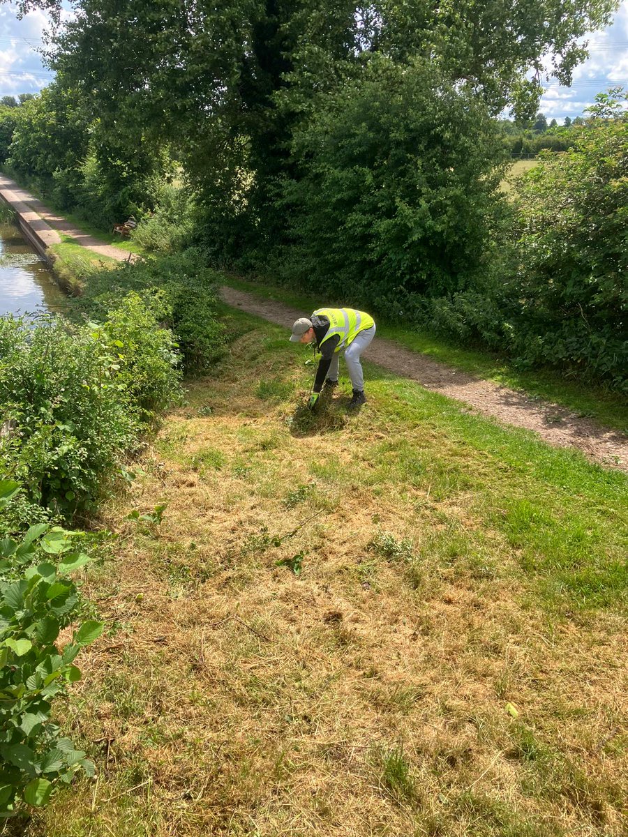 Brilliant team effort at Borrowcop Locks yesterday! 🙌
4 DofE + 4 Green &amp; Grounds volunteers:

🪑 Benches oiled
🚧 Fencing replaced
🌱 20 fruit trees planted (thanks, Co-op!)
🌿 Sapling nursery weeded
✂️ Grass cut by Josh, back post-DofE

Great work all round! 👏