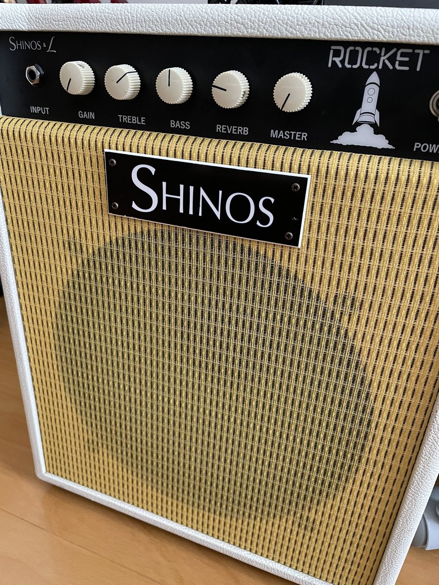 YUJI_HONDA's tweet image. かつての自分では絶対に選ばないであろう（笑）歪まないアンプをゲットしました！

年齢と経験を重ねてきた今の自分を踏まえて、今一度音作りを一から見直してみたいと思っております！🎸

#SHINOS #ROCKET
