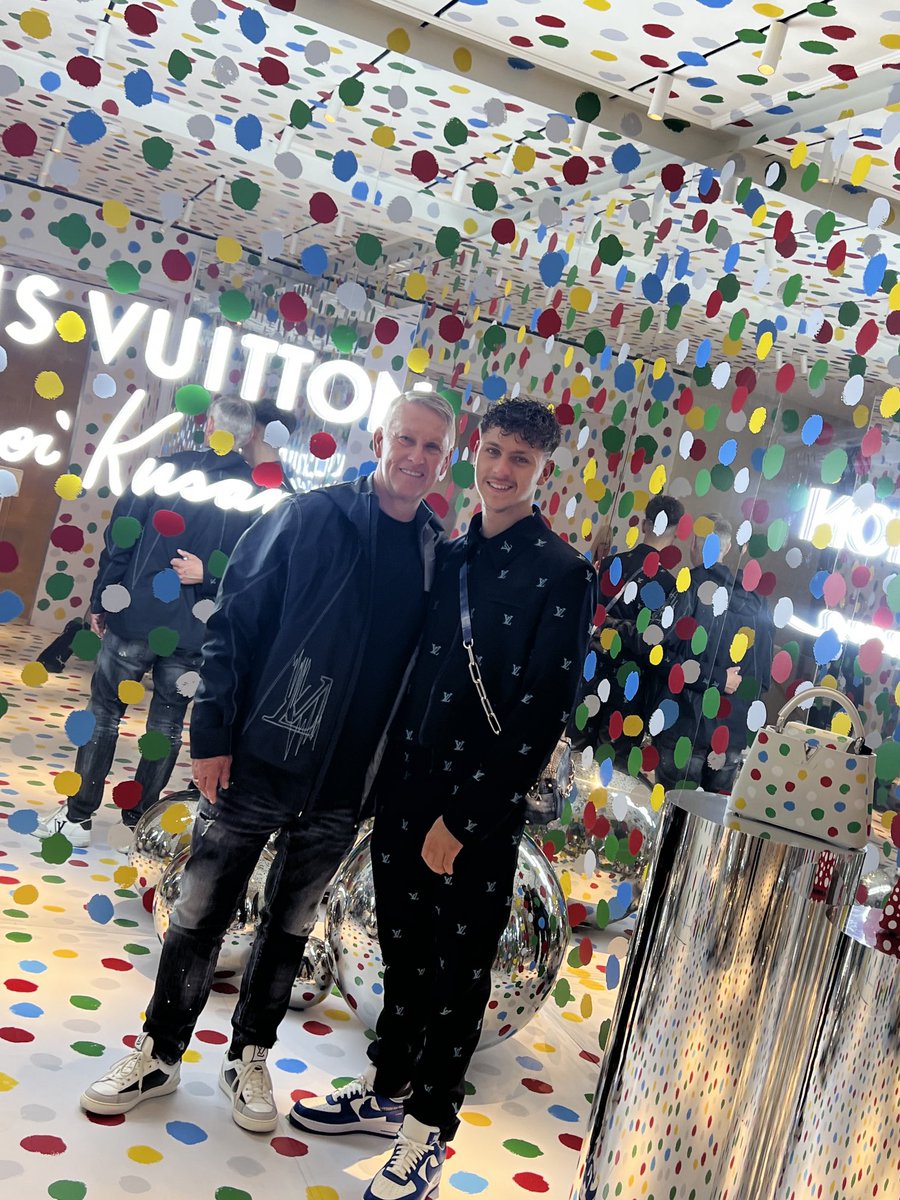 Today we’re celebrating a man who defines what it means to be a great dad.

Happy Father’s Day Mark, you're appreciated more than words can say. 💙

One of the best.