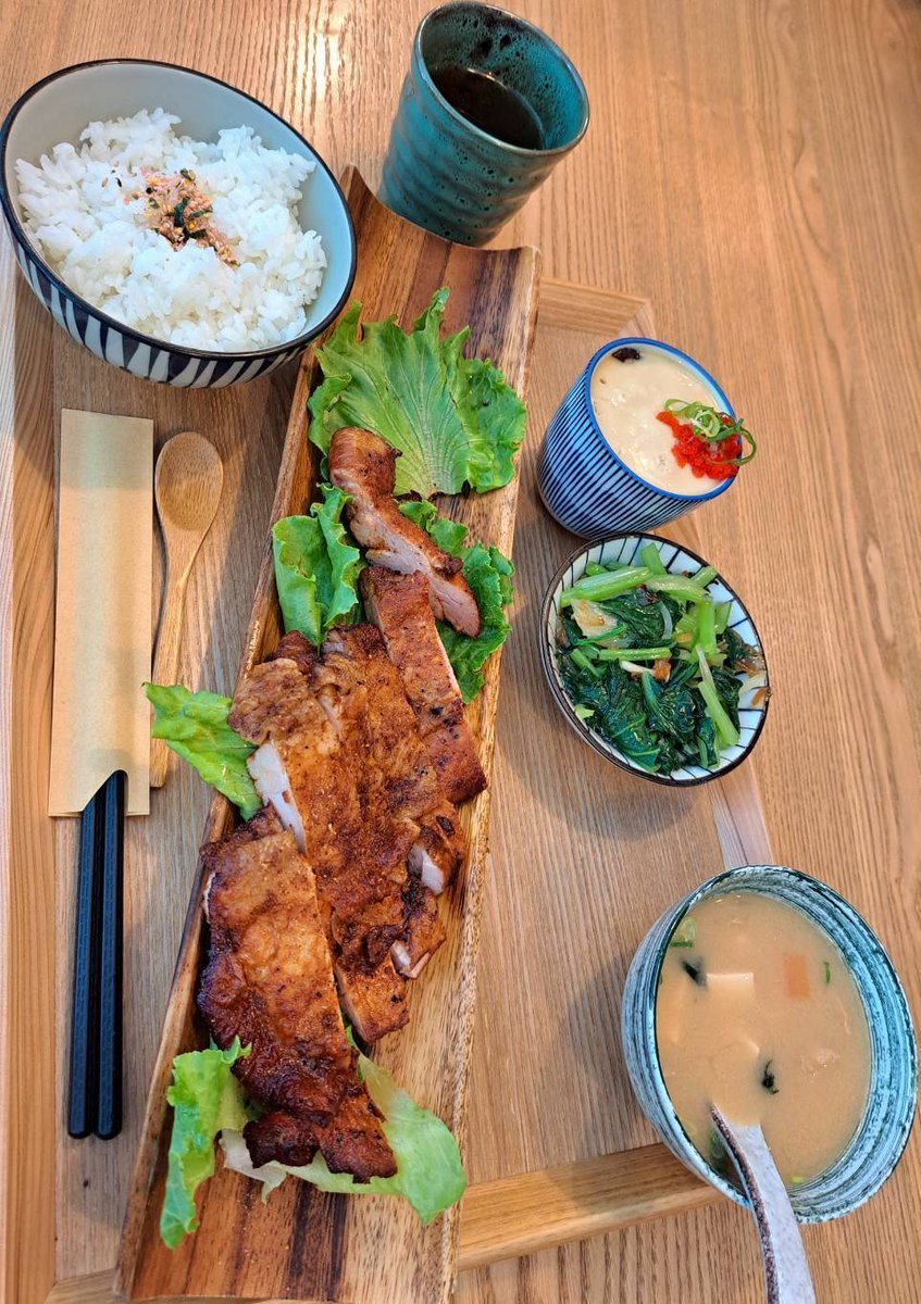 Crispy Boneless Chicken 🍗
Meal includes one side, miso soup and steamed egg