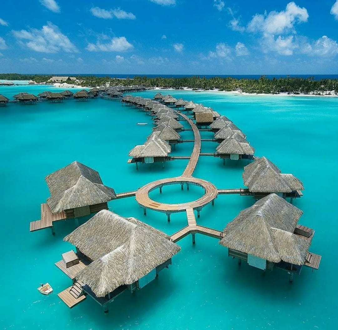 Bora Bora the most famous of French Polynesias Leeward island invites you to immerse yourself in a tropical paradise