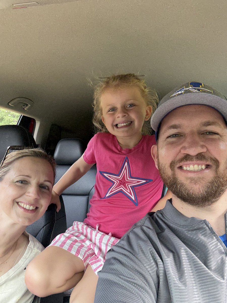 Darren Vossler tweet media