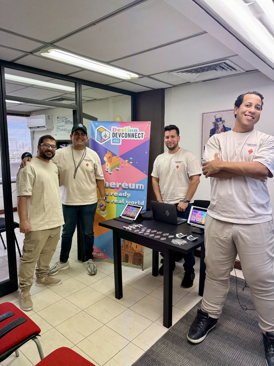 ctg_onchain's tweet image. ¡Ethereum ya se siente en el Caribe Colombiano!
Ya el Warm-up Cartagena ya empezó, y está 🔥. 
Charlas, comunidad, y la ruta hacia Devconnect Argentina 2025 🌎. @EFDevcon